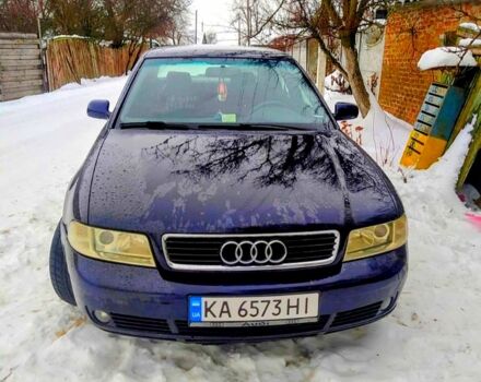 Синий Ауди А4, объемом двигателя 2.4 л и пробегом 323 тыс. км за 3200 $, фото 1 на Automoto.ua