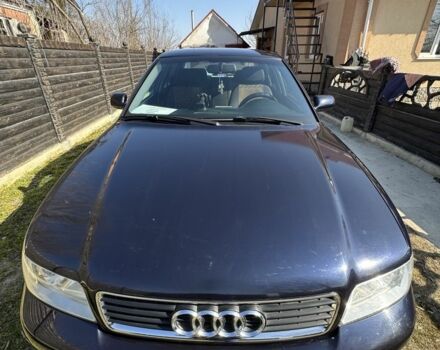 Синій Ауді А4, об'ємом двигуна 1.6 л та пробігом 221 тис. км за 3555 $, фото 1 на Automoto.ua