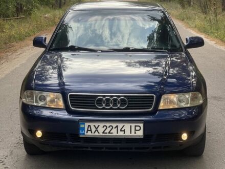 Синий Ауди А4, объемом двигателя 1.9 л и пробегом 260 тыс. км за 3900 $, фото 1 на Automoto.ua