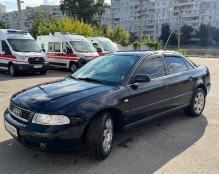 Синій Ауді А4, об'ємом двигуна 2.5 л та пробігом 240 тис. км за 1801 $, фото 1 на Automoto.ua