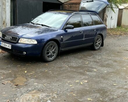 Синий Ауди А4, объемом двигателя 1.9 л и пробегом 260 тыс. км за 4800 $, фото 1 на Automoto.ua