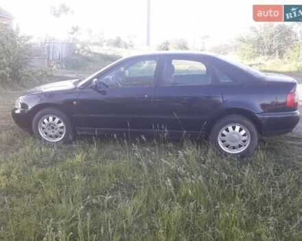 Синий Ауди А4, объемом двигателя 1.9 л и пробегом 433 тыс. км за 4200 $, фото 1 на Automoto.ua
