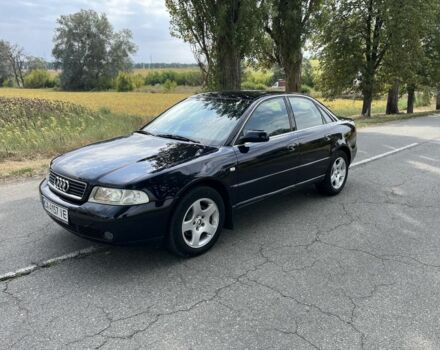 Синий Ауди А4, объемом двигателя 1.6 л и пробегом 280 тыс. км за 4500 $, фото 1 на Automoto.ua