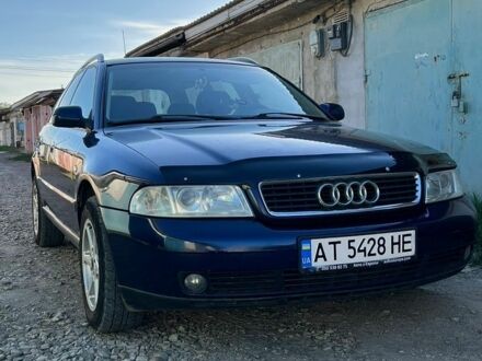 Синий Ауди А4, объемом двигателя 1.6 л и пробегом 227 тыс. км за 3900 $, фото 1 на Automoto.ua