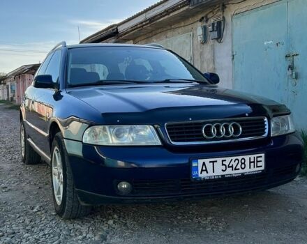 Синий Ауди А4, объемом двигателя 1.6 л и пробегом 227 тыс. км за 3900 $, фото 1 на Automoto.ua