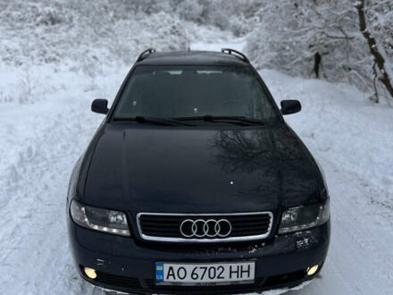 Синій Ауді А4, об'ємом двигуна 2.5 л та пробігом 225 тис. км за 2750 $, фото 1 на Automoto.ua