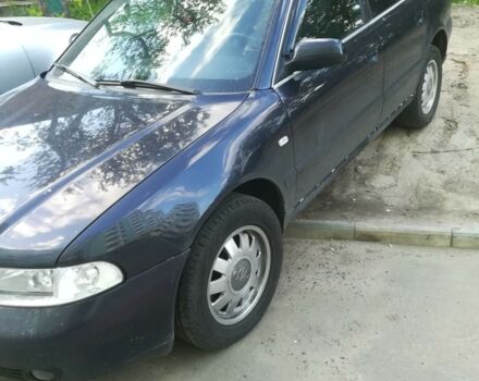 Синій Ауді А4, об'ємом двигуна 2.5 л та пробігом 350 тис. км за 4300 $, фото 1 на Automoto.ua
