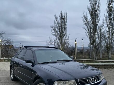 Синій Ауді А4, об'ємом двигуна 1.9 л та пробігом 385 тис. км за 2000 $, фото 1 на Automoto.ua