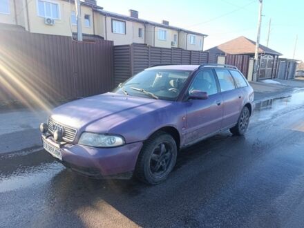 Синий Ауди А4, объемом двигателя 1.8 л и пробегом 286 тыс. км за 1700 $, фото 1 на Automoto.ua