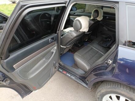 Синій Ауді А4, об'ємом двигуна 1.6 л та пробігом 337 тис. км за 4794 $, фото 1 на Automoto.ua