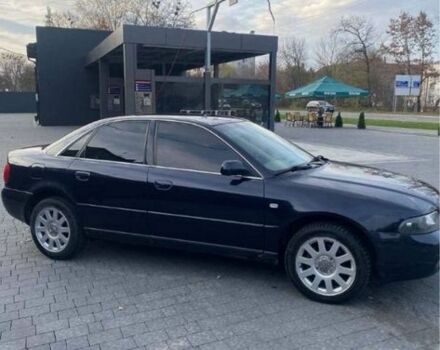 Синий Ауди А4, объемом двигателя 2.5 л и пробегом 299 тыс. км за 3600 $, фото 1 на Automoto.ua