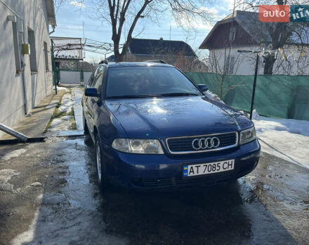 Синий Ауди А4, объемом двигателя 1.9 л и пробегом 304 тыс. км за 2500 $, фото 1 на Automoto.ua