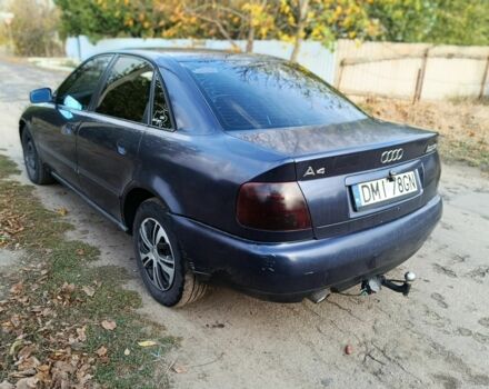 Синій Ауді А4, об'ємом двигуна 1.8 л та пробігом 240 тис. км за 1600 $, фото 1 на Automoto.ua