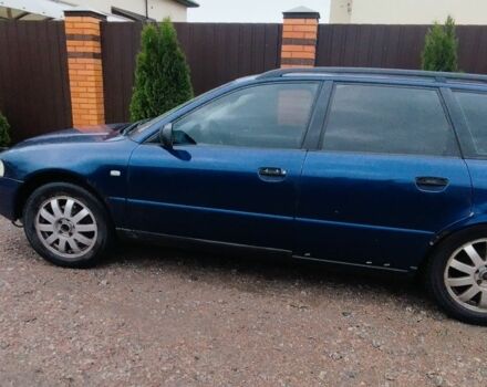 Синий Ауди А4, объемом двигателя 0 л и пробегом 400 тыс. км за 2900 $, фото 1 на Automoto.ua