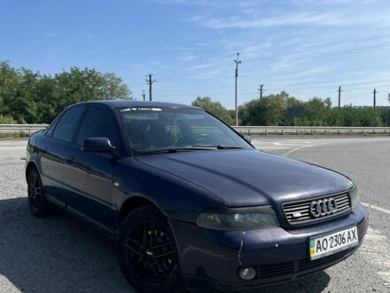 Синий Ауди А4, объемом двигателя 1.8 л и пробегом 408 тыс. км за 2400 $, фото 1 на Automoto.ua