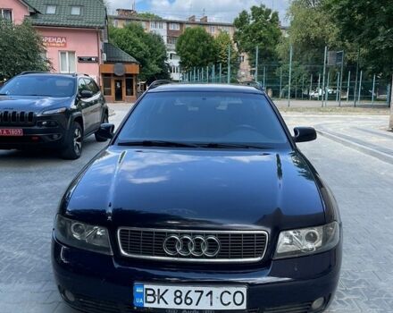 Синий Ауди А4, объемом двигателя 1.9 л и пробегом 370 тыс. км за 3750 $, фото 1 на Automoto.ua