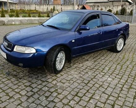 Синий Ауди А4, объемом двигателя 1.8 л и пробегом 370 тыс. км за 4300 $, фото 1 на Automoto.ua