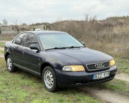 Синій Ауді А4, об'ємом двигуна 2.5 л та пробігом 300 тис. км за 1750 $, фото 1 на Automoto.ua