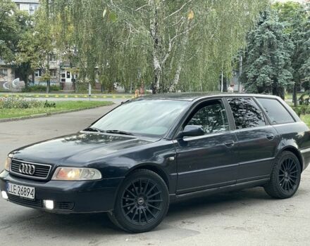 Синій Ауді А4, об'ємом двигуна 1.8 л та пробігом 250 тис. км за 2150 $, фото 1 на Automoto.ua