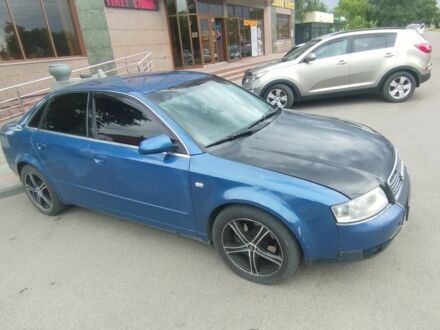 Синий Ауди А4, объемом двигателя 2.5 л и пробегом 294 тыс. км за 4300 $, фото 1 на Automoto.ua