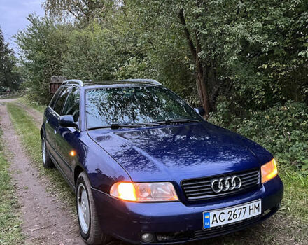 Синий Ауди А4, объемом двигателя 1.78 л и пробегом 250 тыс. км за 3600 $, фото 1 на Automoto.ua