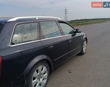 Синий Ауди А4, объемом двигателя 2 л и пробегом 380 тыс. км за 5000 $, фото 1 на Automoto.ua