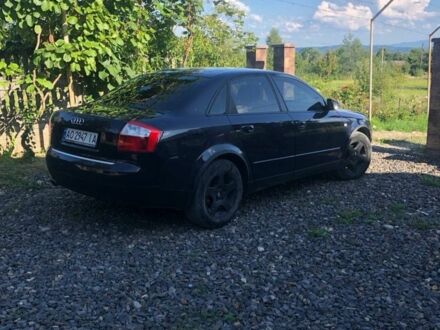 Синий Ауди А4, объемом двигателя 1.6 л и пробегом 209 тыс. км за 3800 $, фото 1 на Automoto.ua