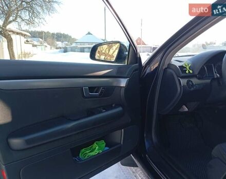 Синій Ауді А4, об'ємом двигуна 1.98 л та пробігом 258 тис. км за 5500 $, фото 1 на Automoto.ua