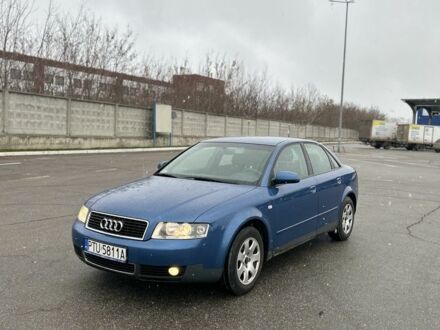 Синий Ауди А4, объемом двигателя 2 л и пробегом 332 тыс. км за 2750 $, фото 1 на Automoto.ua