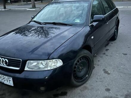 Синій Ауді А4, об'ємом двигуна 2 л та пробігом 1000 тис. км за 1900 $, фото 1 на Automoto.ua