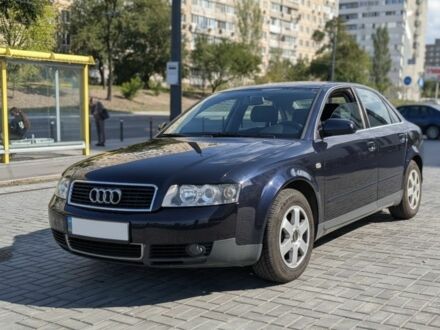 Синій Ауді А4, об'ємом двигуна 1.6 л та пробігом 185 тис. км за 5500 $, фото 1 на Automoto.ua
