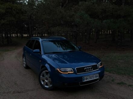 Синий Ауди А4, объемом двигателя 2.5 л и пробегом 319 тыс. км за 6700 $, фото 1 на Automoto.ua