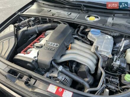 Синій Ауді А4, об'ємом двигуна 2 л та пробігом 217 тис. км за 6600 $, фото 1 на Automoto.ua