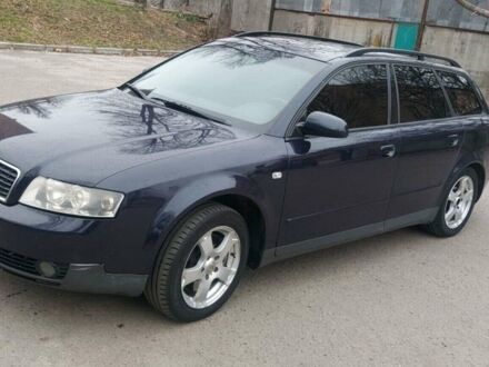 Синий Ауди А4, объемом двигателя 2.5 л и пробегом 327 тыс. км за 4900 $, фото 1 на Automoto.ua