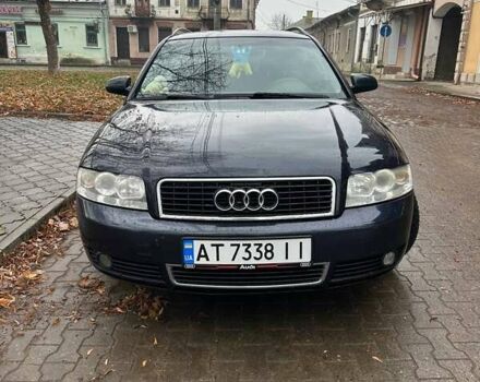 Синий Ауди А4, объемом двигателя 2 л и пробегом 267 тыс. км за 5500 $, фото 1 на Automoto.ua