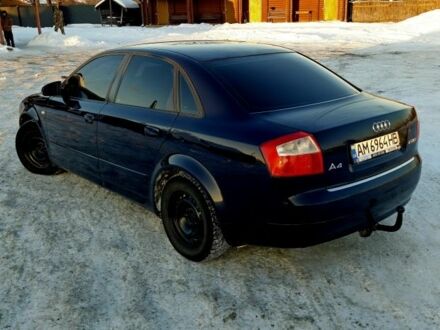 Синий Ауди А4, объемом двигателя 1.9 л и пробегом 420 тыс. км за 4800 $, фото 1 на Automoto.ua