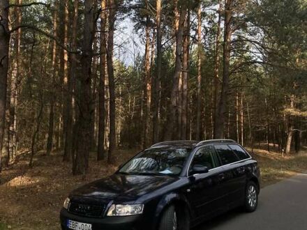 Синій Ауді А4, об'ємом двигуна 1.9 л та пробігом 400 тис. км за 1750 $, фото 1 на Automoto.ua
