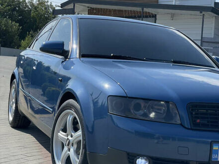 Синій Ауді А4, об'ємом двигуна 1.6 л та пробігом 300 тис. км за 5100 $, фото 1 на Automoto.ua