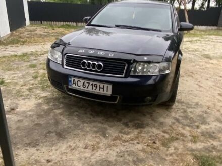 Синий Ауди А4, объемом двигателя 1.6 л и пробегом 340 тыс. км за 4500 $, фото 1 на Automoto.ua