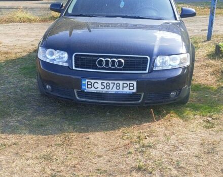 Синий Ауди А4, объемом двигателя 2 л и пробегом 320 тыс. км за 4500 $, фото 1 на Automoto.ua
