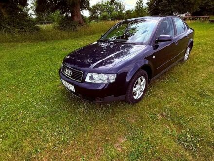 Синій Ауді А4, об'ємом двигуна 1.6 л та пробігом 270 тис. км за 4999 $, фото 1 на Automoto.ua
