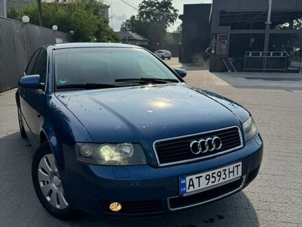 Синій Ауді А4, об'ємом двигуна 2 л та пробігом 249 тис. км за 5300 $, фото 1 на Automoto.ua