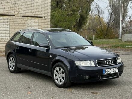 Синий Ауди А4, объемом двигателя 0 л и пробегом 300 тыс. км за 2900 $, фото 1 на Automoto.ua