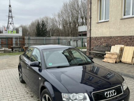 Синій Ауді А4, об'ємом двигуна 1.6 л та пробігом 219 тис. км за 6000 $, фото 1 на Automoto.ua