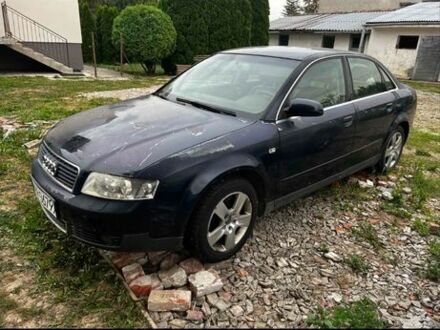 Синій Ауді А4, об'ємом двигуна 2.5 л та пробігом 330 тис. км за 2000 $, фото 1 на Automoto.ua