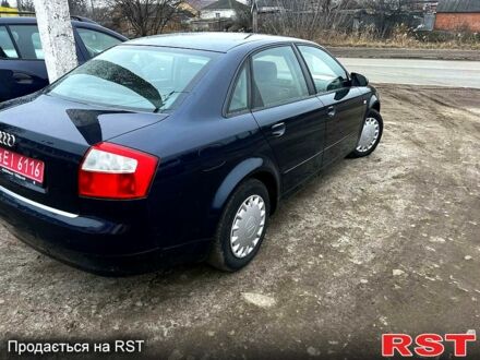 Синій Ауді А4, об'ємом двигуна 16 л та пробігом 201 тис. км за 5800 $, фото 1 на Automoto.ua