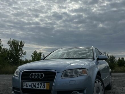 Синий Ауди А4, объемом двигателя 2 л и пробегом 200 тыс. км за 6700 $, фото 1 на Automoto.ua