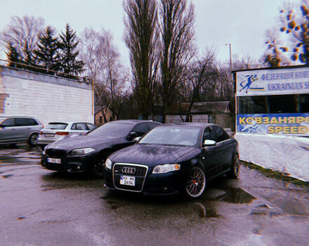 Синій Ауді А4, об'ємом двигуна 1.98 л та пробігом 255 тис. км за 10000 $, фото 1 на Automoto.ua