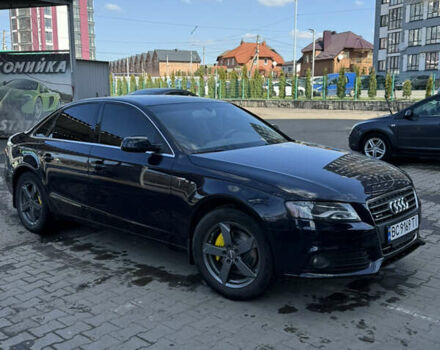 Синій Ауді А4, об'ємом двигуна 2 л та пробігом 153 тис. км за 10000 $, фото 1 на Automoto.ua
