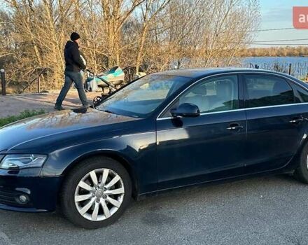 Синій Ауді А4, об'ємом двигуна 1.98 л та пробігом 226 тис. км за 12500 $, фото 1 на Automoto.ua